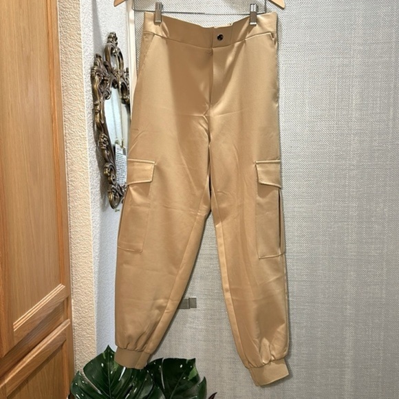 Zara Tan Cargo Pockets Joggers stretch back waist for comfort size M - Picture 2 of 12